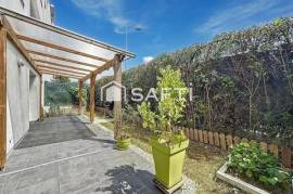 Appartement avec jardin privatif, cave et parking