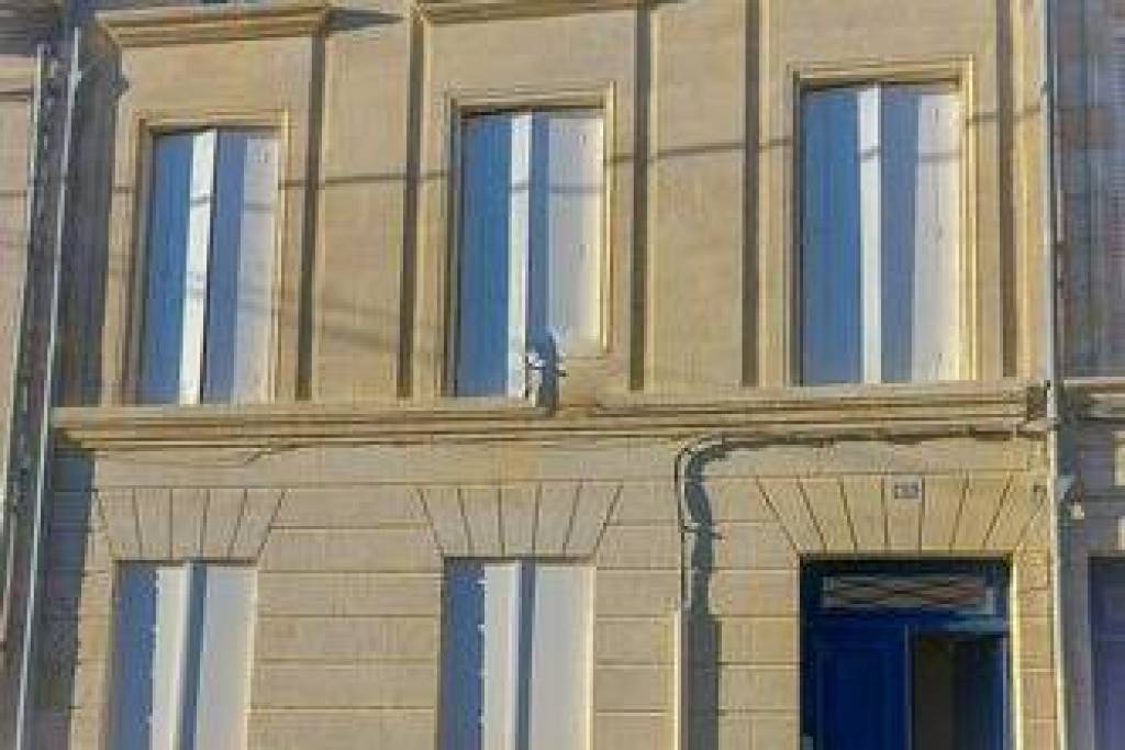 Charmant appartement au second étage quartier gare