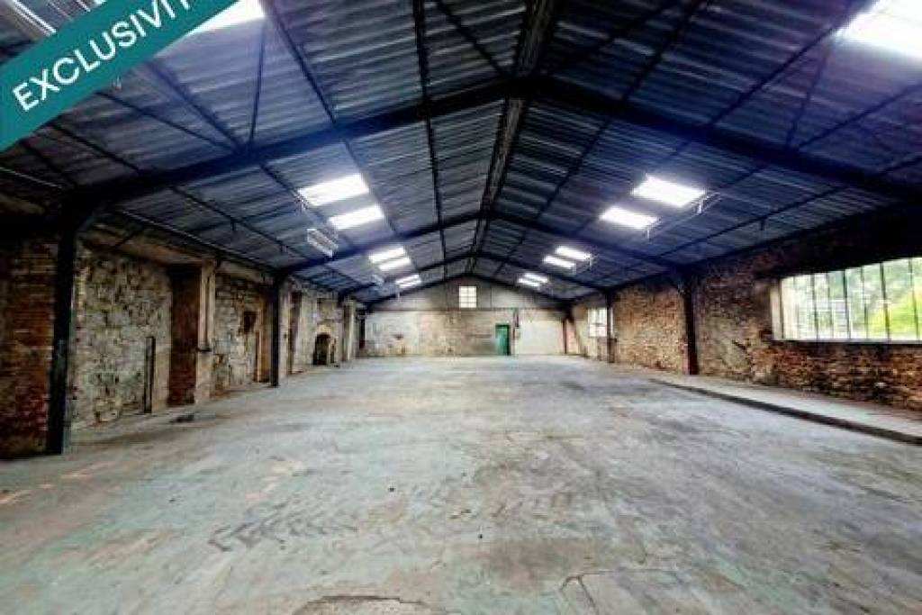 EXCLUSIVITÉ – BATIMENT EN PIERRE AVEC TERRAIN