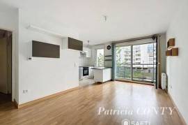 Appartement 3 pièces récent avec balcon et parking