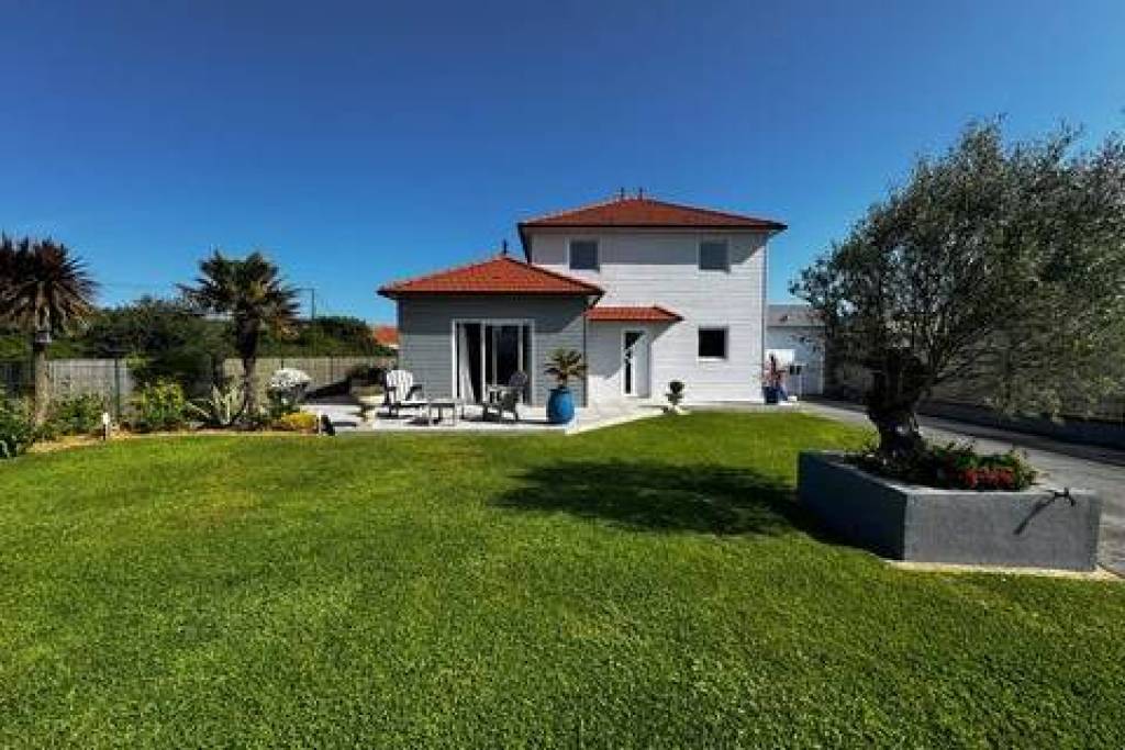 Très belle maison de 2013 dans Guissény