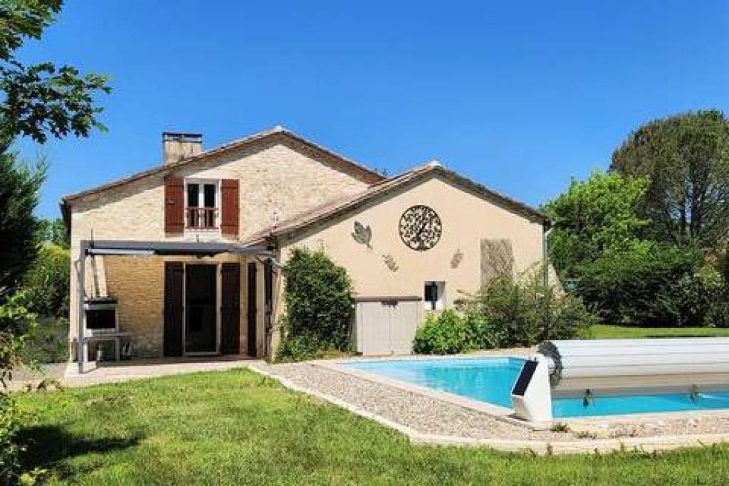 Belle Maison en Pierre - gîte et piscines - à vendre - 6 pièces - proche de VILLEREAL (47)
