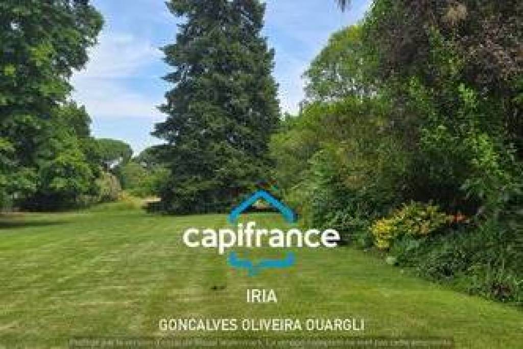 Terrain constructible à vendre d'une surface de 828m² dans le Lot-et-Garonne(47)