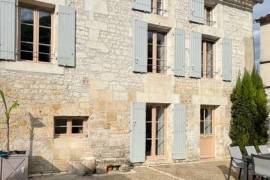 Charentaise à TAILLEBOURG - 6 Pièces - 120 m² habitables - sans travaux