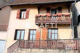 Charmante maison de ville avec potentiel restant à exploiter !
