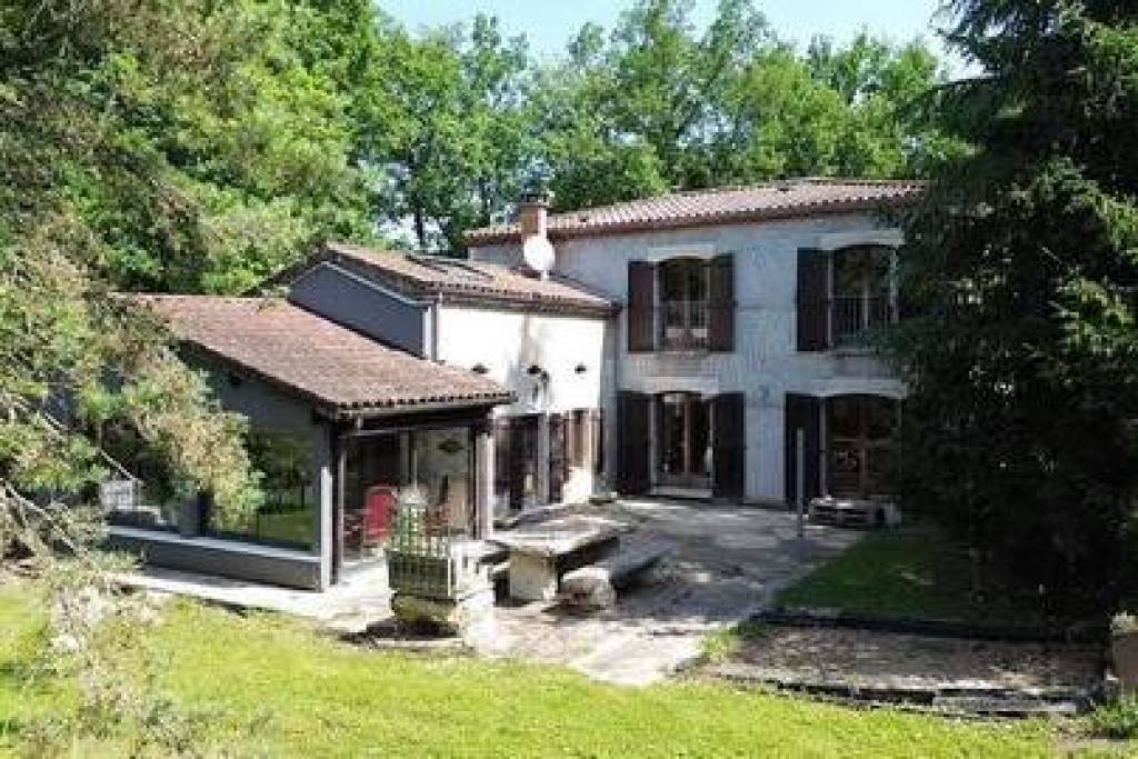 Havre de paix avec étang privé