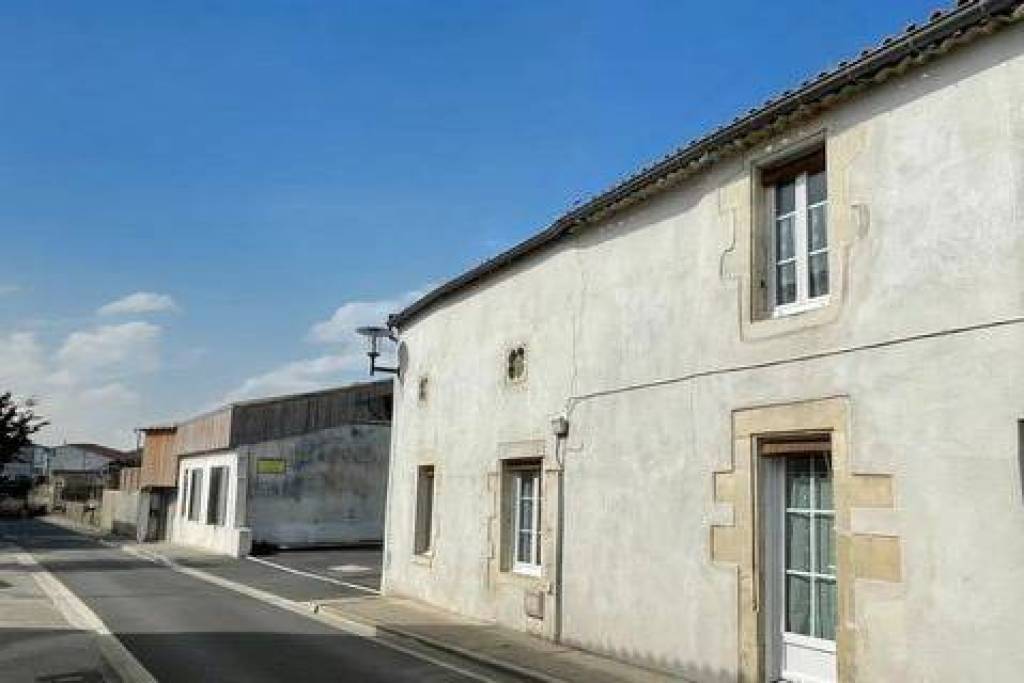 A Rare Gem in the Heart of La Tremblade Exceptional Location