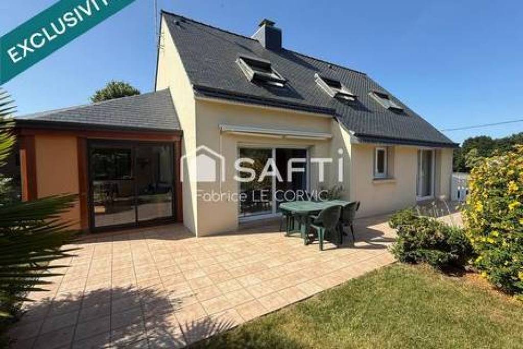MAISON FAMILIALE DE 120 M2 SUR 1560 M2 DE TERRAIN A SAINT GONNERY