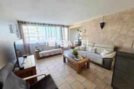 F4 81m² en très bon état, lumineux, vue dégagée