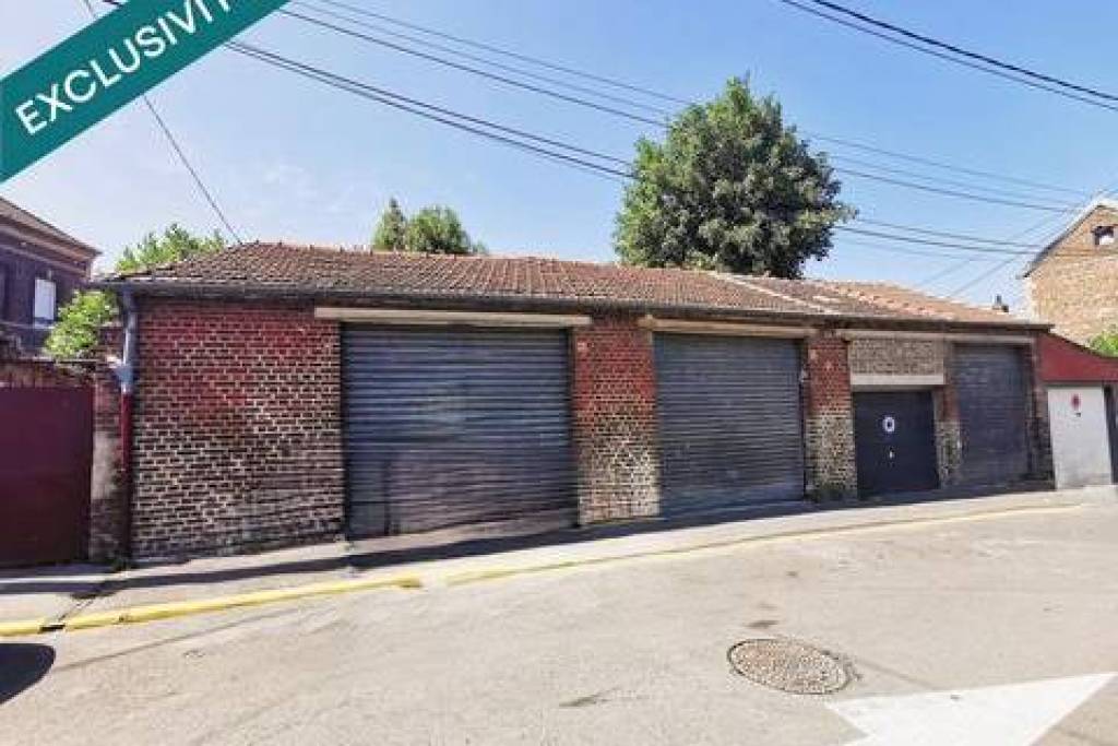 Garages à côté de la gare !