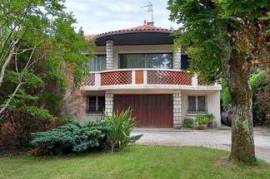 Dpt Gironde (33), à vendre PESSAC Alouette maison T6 de 194 m2 habitable, sous sol 91m2, sur 1200m2 de terrain