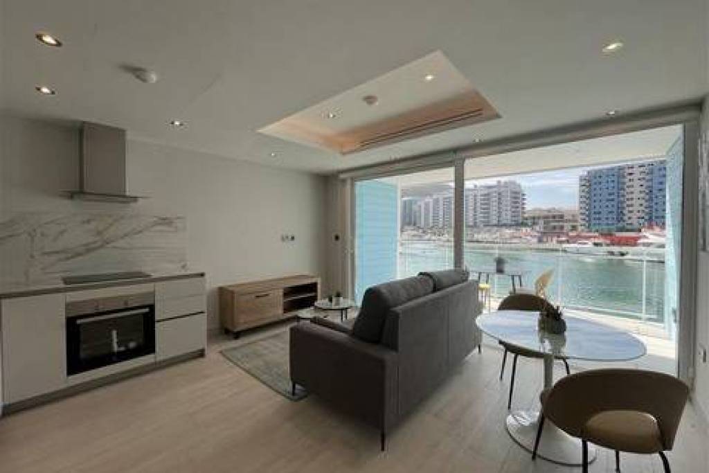 Beautiful Studio apartment in Marina Club, Gibraltar