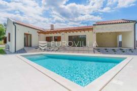 Istria, Tinjan, Long-Term Rental of an Unfurnished Ground-Floor House 161 m² with Heated Pool