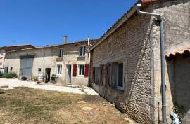 Charming Stone House with Outbuildings and Enclosed Courtyard  Near Sauze-Vaussais - €118270