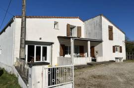 5-Bedroom Family House with Large Enclosed Garden - €175,500