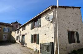 Two Houses with 3 And 4 Bedrooms Located in a Charming Countryside Village - €147800