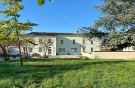 Beautiful 6 Bedroom House With Swimming Pool Near Aigre - €442,000