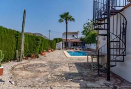 4 Bedrooms - Finca - For Sale