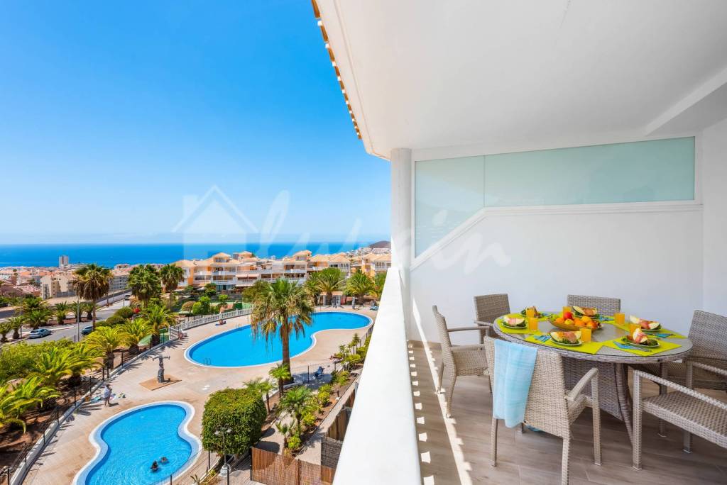 3 Bedroom Penthouse In Vistahermosa Complex For Sale In Los Cristianos LP33630