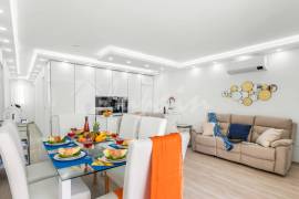 3 Bedroom Penthouse In Vistahermosa Complex For Sale In Los Cristianos LP33630