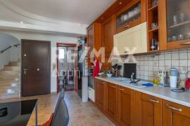 Building 235.72 sq.m for sale