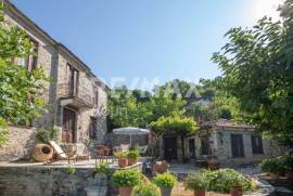 Maisonette 255 sq.m for sale