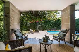 6-beds villa, with lush garden and heated pool, in Birre, Cascais