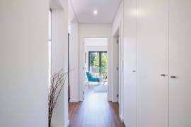 6-beds villa, with lush garden and heated pool, in Birre, Cascais