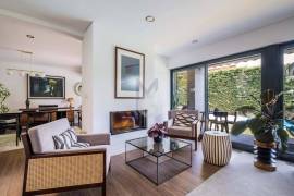 6-beds villa, with lush garden and heated pool, in Birre, Cascais