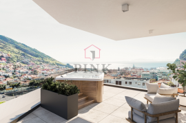 Penthouse with Panoramic Terrace - 3 Bedrooms in Machico