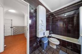 2 Bedroom Apartment with Generous Areas for sale in Quinta da Malata in Portimão