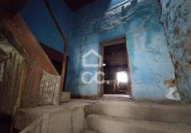 House to rebuild on the outskirts of the city of Chaves