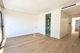 Moradia T3 de Luxo com Jardim e Piscina em Murches