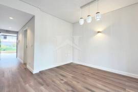 Apartamento T1 no Condomínio Estoril Garden com Garagem e Arrecadação