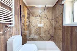 Apartamento T3 em Cascais com Vista Mar e Garagem Box