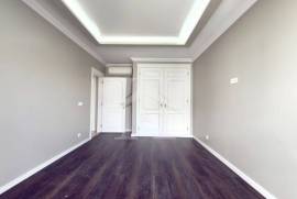 Apartamento T3 em Cascais com Vista Mar e Garagem Box