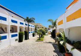 1 Bedroom apartment by the beach