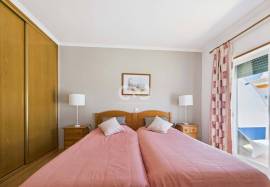 1 Bedroom apartment by the beach