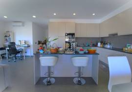 1 bedroom apartment with garage 5 min from the beaches