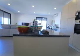 1 bedroom apartment with garage 5 min from the beaches
