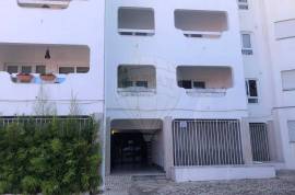 1-Bedroom Apartment – Bairro do Rosário, Cascais
Charming 1-bedroom apartment for sale in a prime location in Bairro do Rosário, Cascais