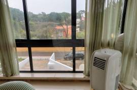 Furnished 2-Bedroom Apartment for Rent in Estoril – Central and Peaceful
Charming 2-bedroom apartment, fully furnished and equipped, available for rent in the heart of Estoril