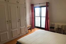 Furnished 2-Bedroom Apartment for Rent in Estoril – Central and Peaceful
Charming 2-bedroom apartment, fully furnished and equipped, available for rent in the heart of Estoril