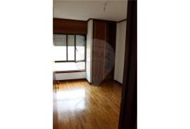3-Room Apartment in a Very Central Location Comprising a fully equipped kitchen with laundry area, a living room with a balcony, 2 bedrooms, and a full bathroom