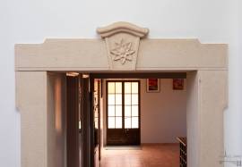 Charming T4 property with stunning ocean views – Santa Bárbara de Nexe
