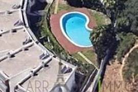 Elegant Sea View Villa with Pool in a Gated Community – Parede