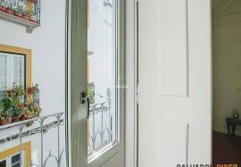Exclusive Building in the Historic Center of Évora - 5 Apartments with Potential for Profitability and Quality of Life