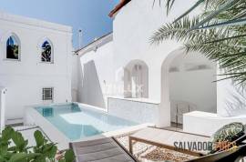Exclusive Building in the Historic Center of Évora - 5 Apartments with Potential for Profitability and Quality of Life