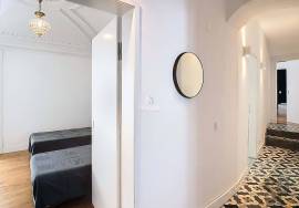 Exclusive Building in the Historic Center of Évora - 5 Apartments with Potential for Profitability and Quality of Life