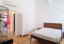 Exclusive Building in the Historic Center of Évora - 5 Apartments with Potential for Profitability and Quality of Life